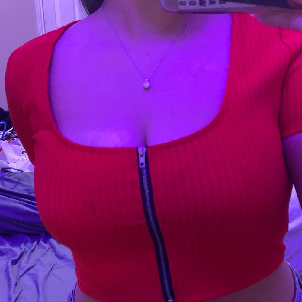 Red zipper Crop top